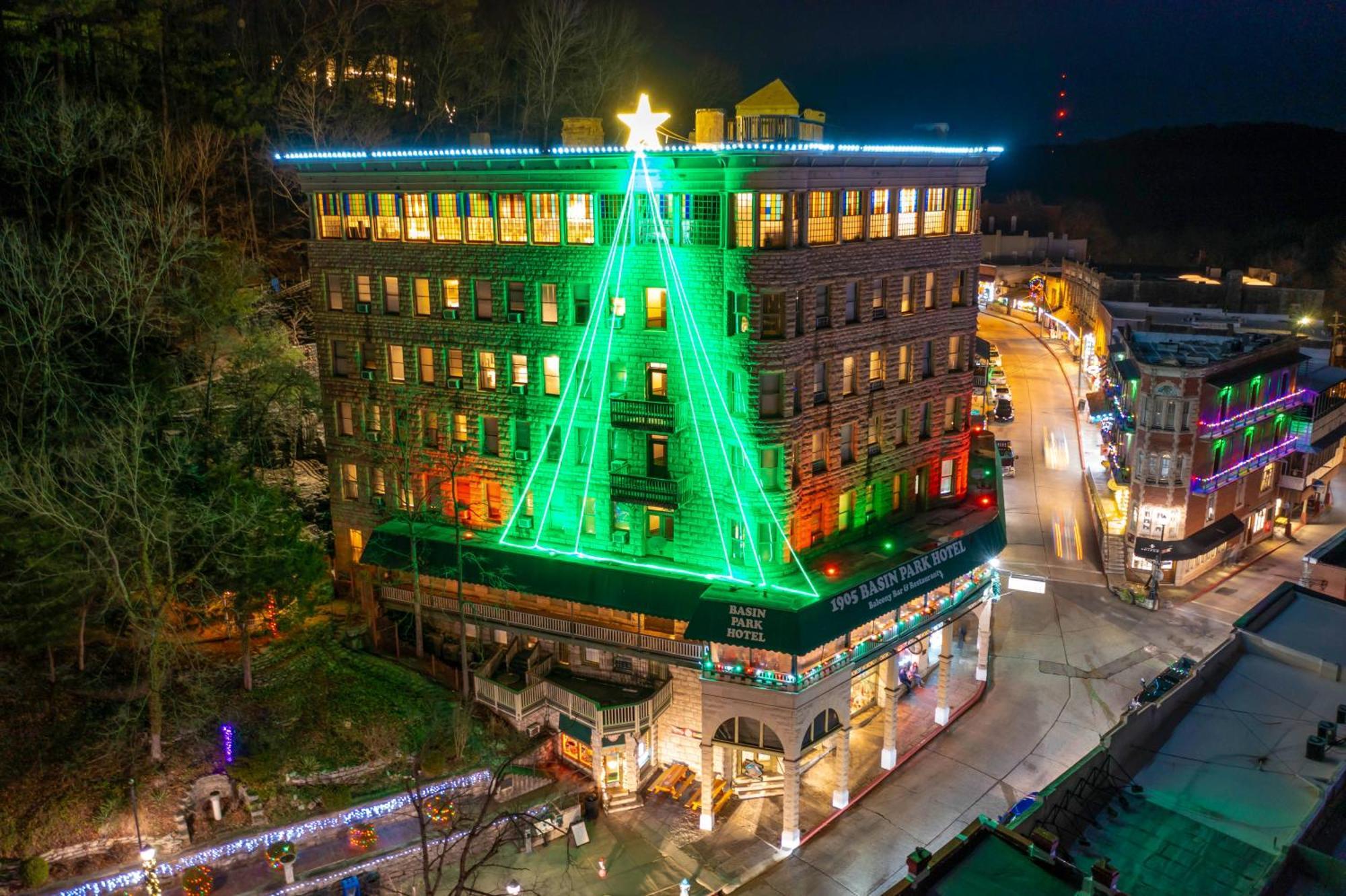 1905 Basin Park Hotel 3*